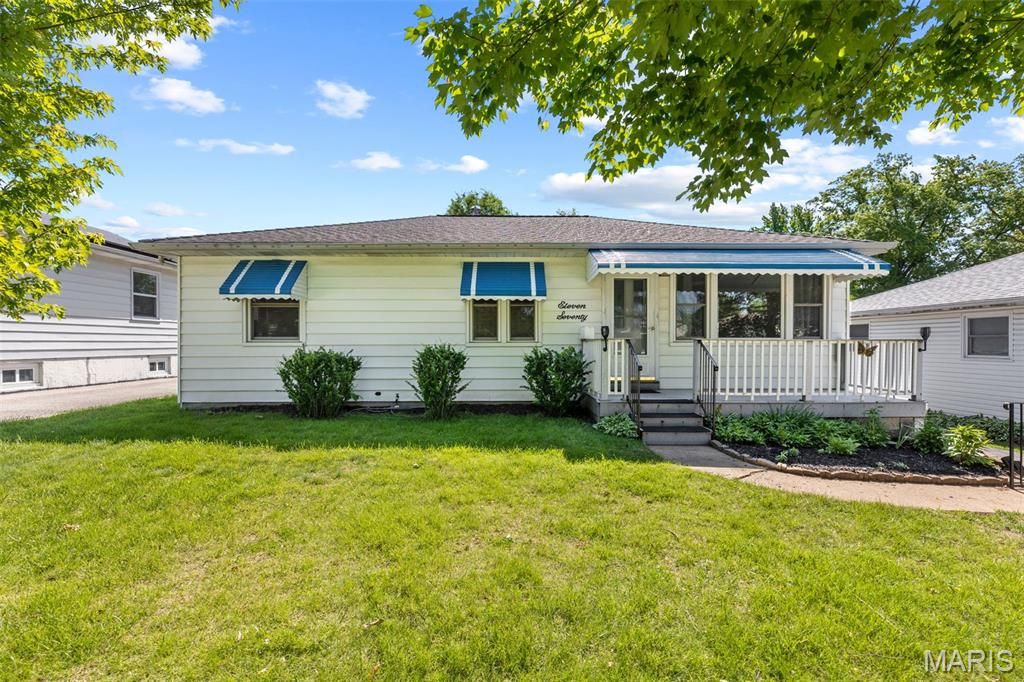 1170 Margaret Lane, Olivette, MO 63132