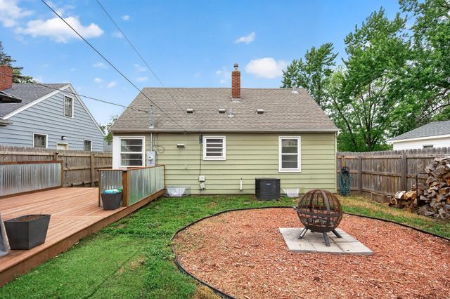 4537 6th Street NE, Columbia Heights, MN 55421