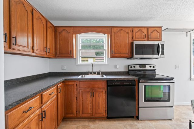 4537 6th Street NE, Columbia Heights, MN 55421