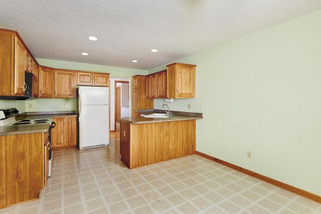 W265N6770 Yarotta CIRCLE, Lisbon, WI 53089