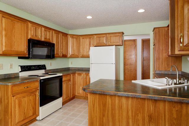 W265N6770 Yarotta CIRCLE, Lisbon, WI 53089