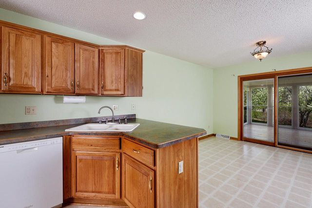 W265N6770 Yarotta CIRCLE, Lisbon, WI 53089