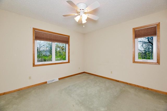 W265N6770 Yarotta CIRCLE, Lisbon, WI 53089