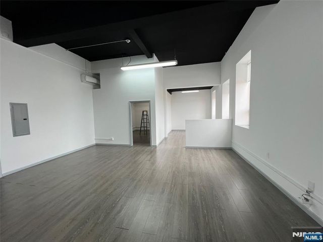 400 38th Street 402, Union City, NJ 07087