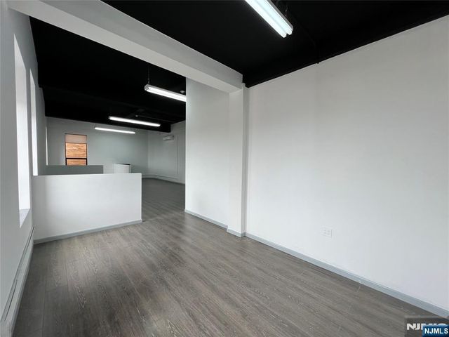 400 38th Street 402, Union City, NJ 07087