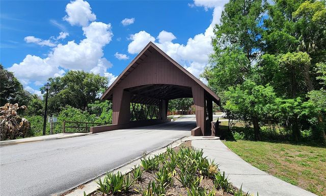 683 OAK HOLLOW WAY, Altamonte Springs, FL 32714