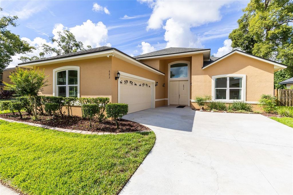 683 OAK HOLLOW WAY, Altamonte Springs, FL 32714