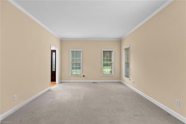 129 Walnut Avenue, Yadkinville, NC 27055