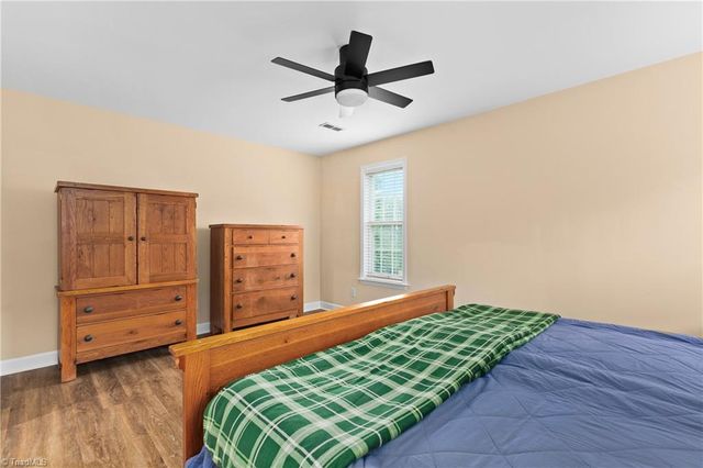 129 Walnut Avenue, Yadkinville, NC 27055