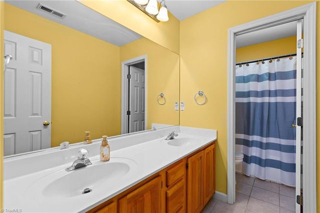129 Walnut Avenue, Yadkinville, NC 27055
