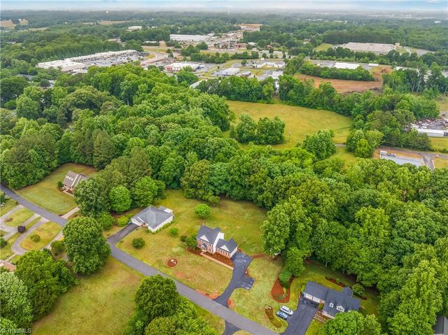 129 Walnut Avenue, Yadkinville, NC 27055
