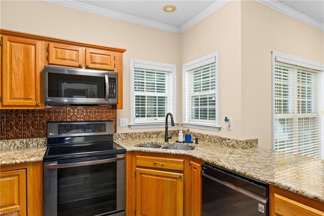129 Walnut Avenue, Yadkinville, NC 27055