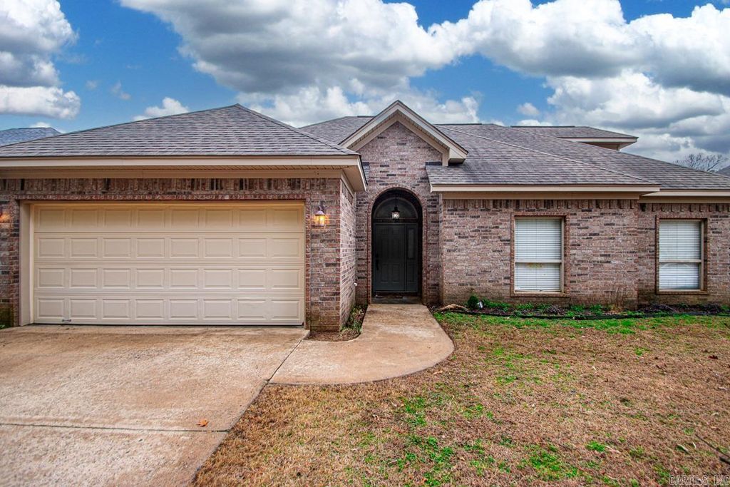 473 Wisteria Drive, Bauxite, AR 72011
