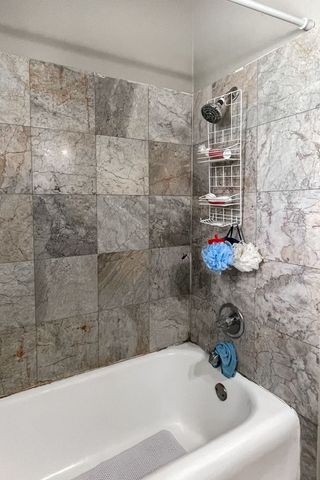 9516 S Yale Avenue, Chicago, IL 60628