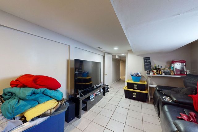 9516 S Yale Avenue, Chicago, IL 60628