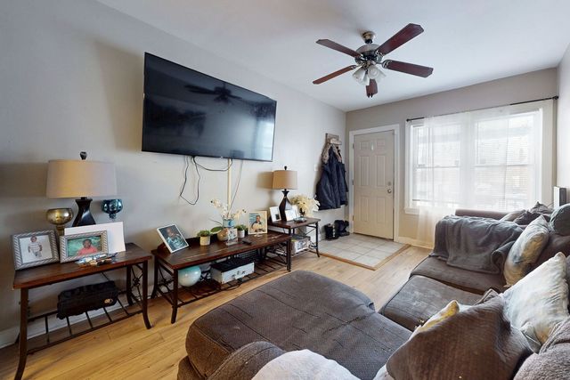 9516 S Yale Avenue, Chicago, IL 60628