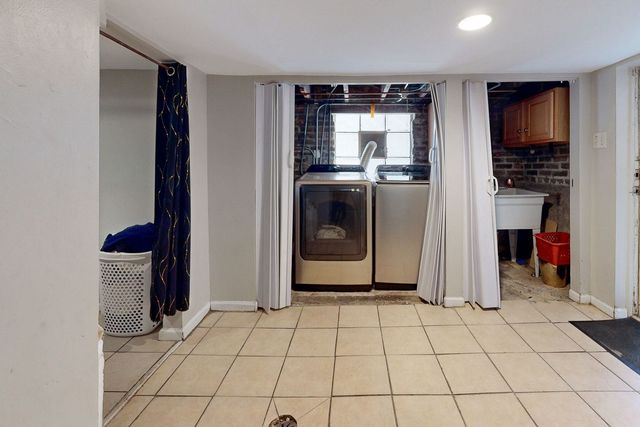 9516 S Yale Avenue, Chicago, IL 60628