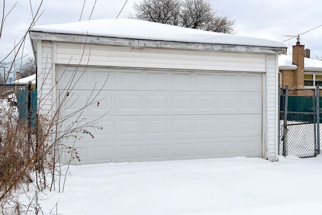 9516 S Yale Avenue, Chicago, IL 60628