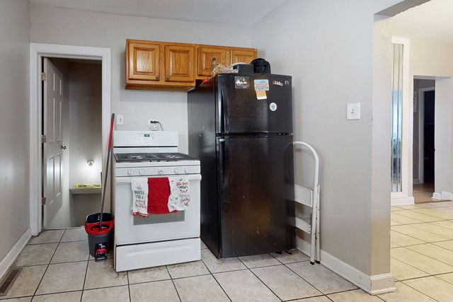 9516 S Yale Avenue, Chicago, IL 60628