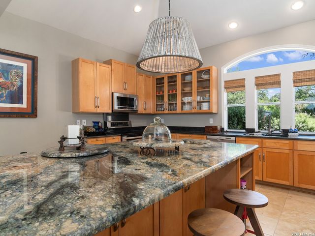2910 Colleen Drive, Canyon Lake, TX 78133