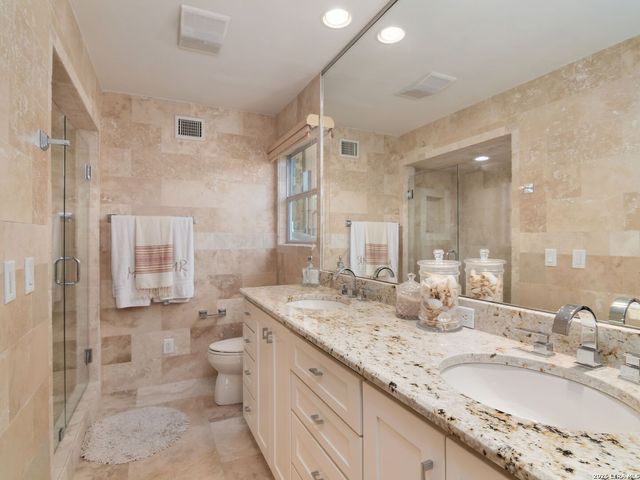 2910 Colleen Drive, Canyon Lake, TX 78133
