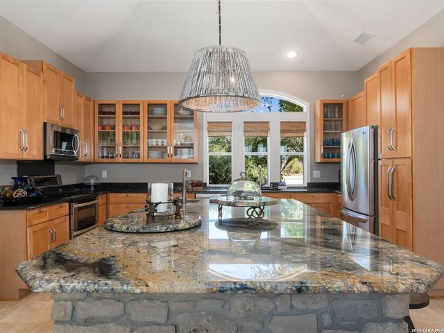 2910 Colleen Drive, Canyon Lake, TX 78133