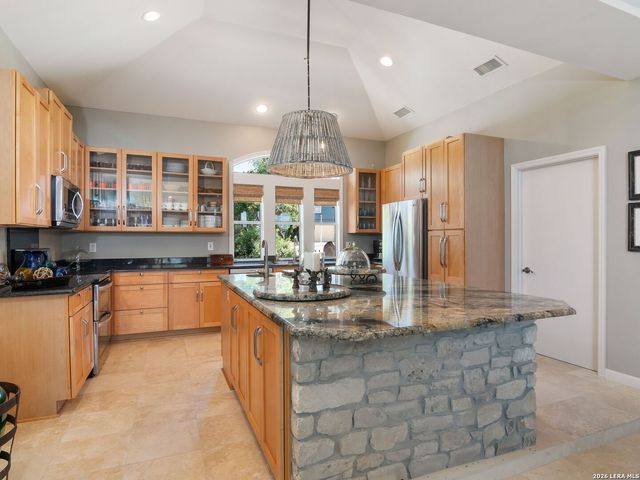 2910 Colleen Drive, Canyon Lake, TX 78133