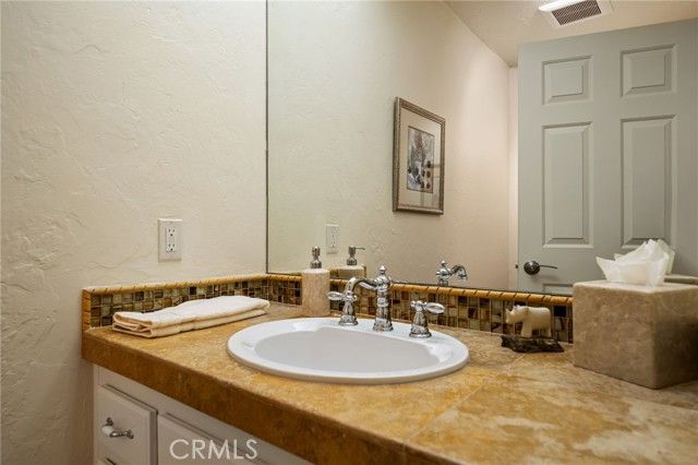 236 Wild Horse Drive, Palm Desert, CA 92211