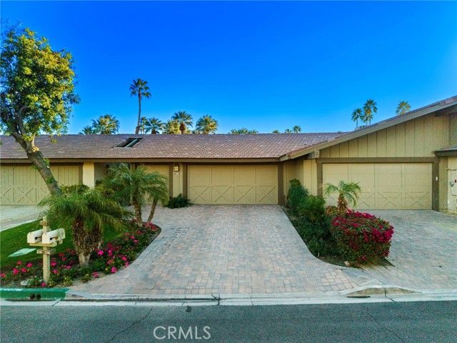 236 Wild Horse Drive, Palm Desert, CA 92211