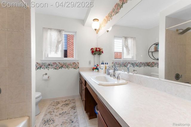 36338 Clifford Drive, Sterling Heights, MI 48312