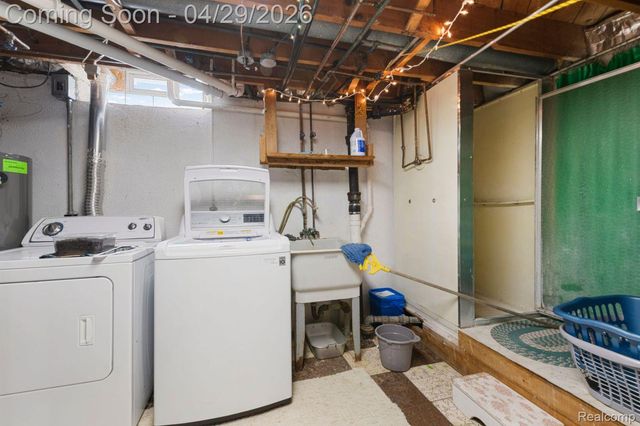 36338 Clifford Drive, Sterling Heights, MI 48312