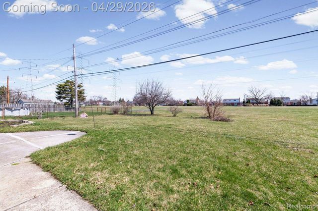 36338 Clifford Drive, Sterling Heights, MI 48312