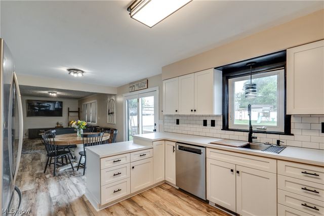 2635 Daffodil Street NE, Canton, OH 44705