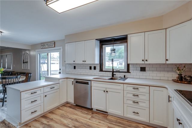2635 Daffodil Street NE, Canton, OH 44705
