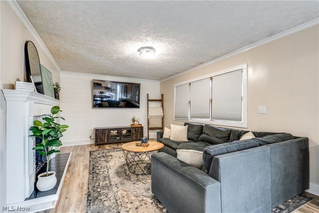 2635 Daffodil Street NE, Canton, OH 44705