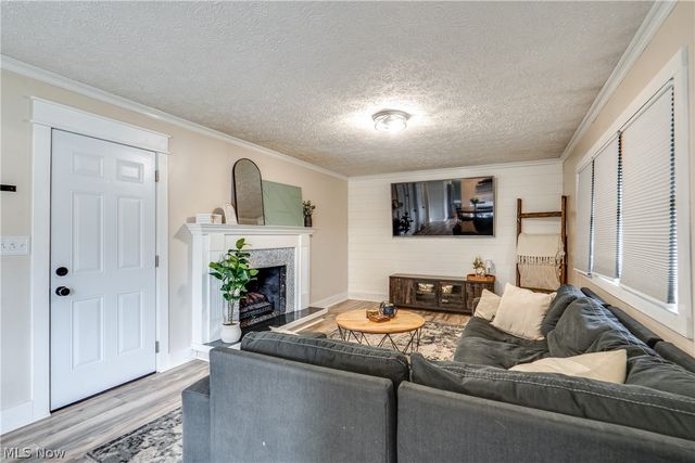 2635 Daffodil Street NE, Canton, OH 44705