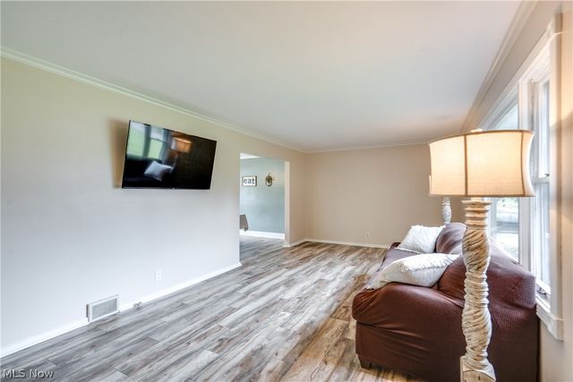 2635 Daffodil Street NE, Canton, OH 44705