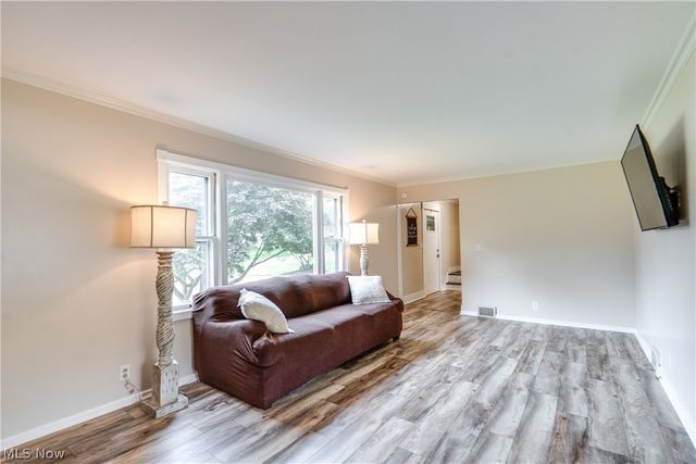 2635 Daffodil Street NE, Canton, OH 44705