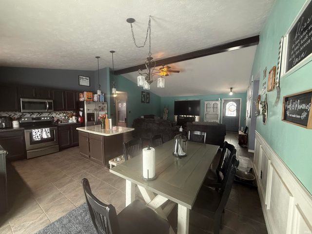 140 Arlington Avenue, Dunkirk, IN 47336