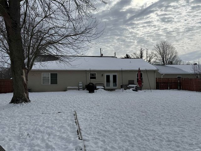 140 Arlington Avenue, Dunkirk, IN 47336