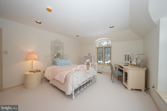 1111 WAVERLY RD, Gladwyne, PA 19035