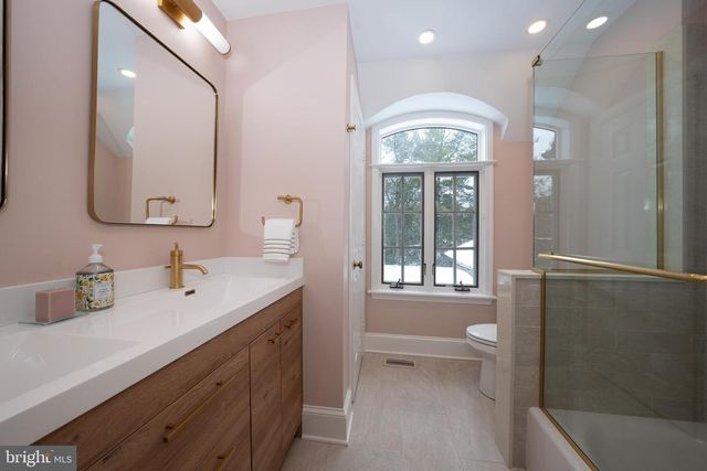 1111 WAVERLY RD, Gladwyne, PA 19035