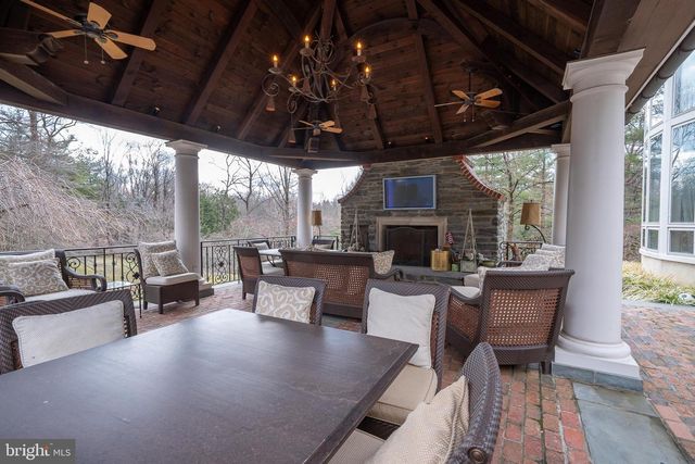 1111 WAVERLY RD, Gladwyne, PA 19035