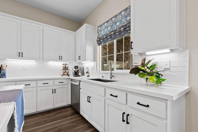 2137 Arbor Ridge Dr, Roseville, CA 95747