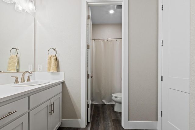 2137 Arbor Ridge Dr, Roseville, CA 95747