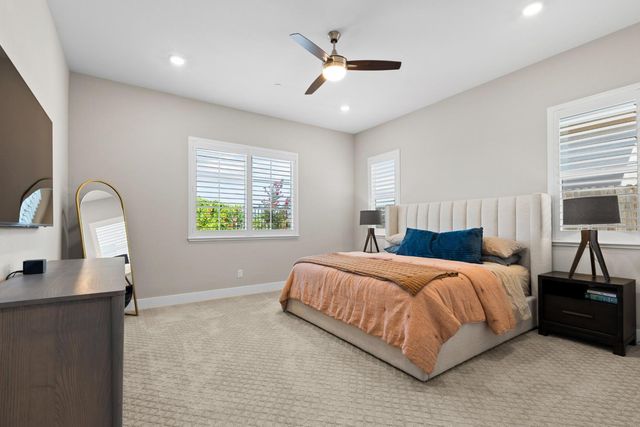 2137 Arbor Ridge Dr, Roseville, CA 95747