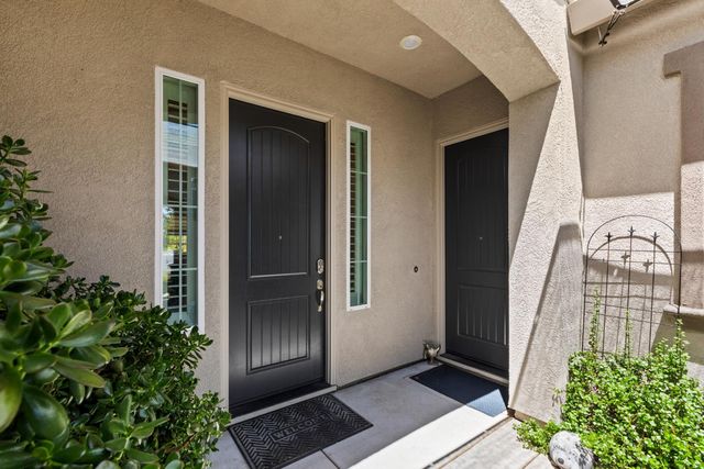 2137 Arbor Ridge Dr, Roseville, CA 95747