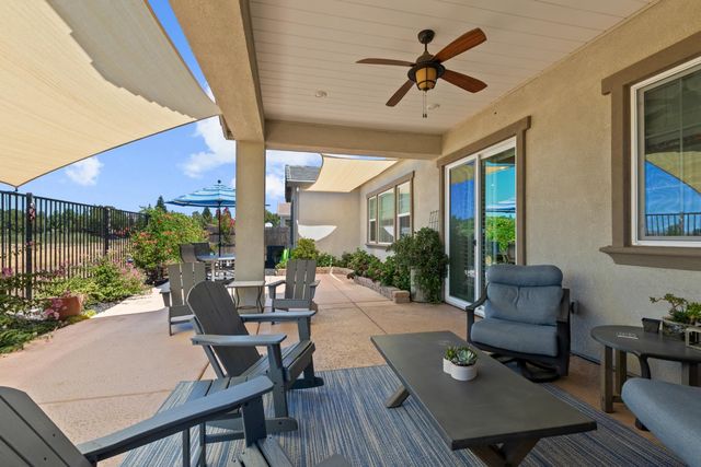 2137 Arbor Ridge Dr, Roseville, CA 95747