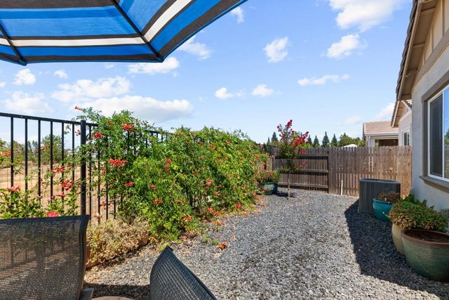 2137 Arbor Ridge Dr, Roseville, CA 95747