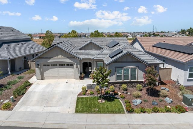 2137 Arbor Ridge Dr, Roseville, CA 95747